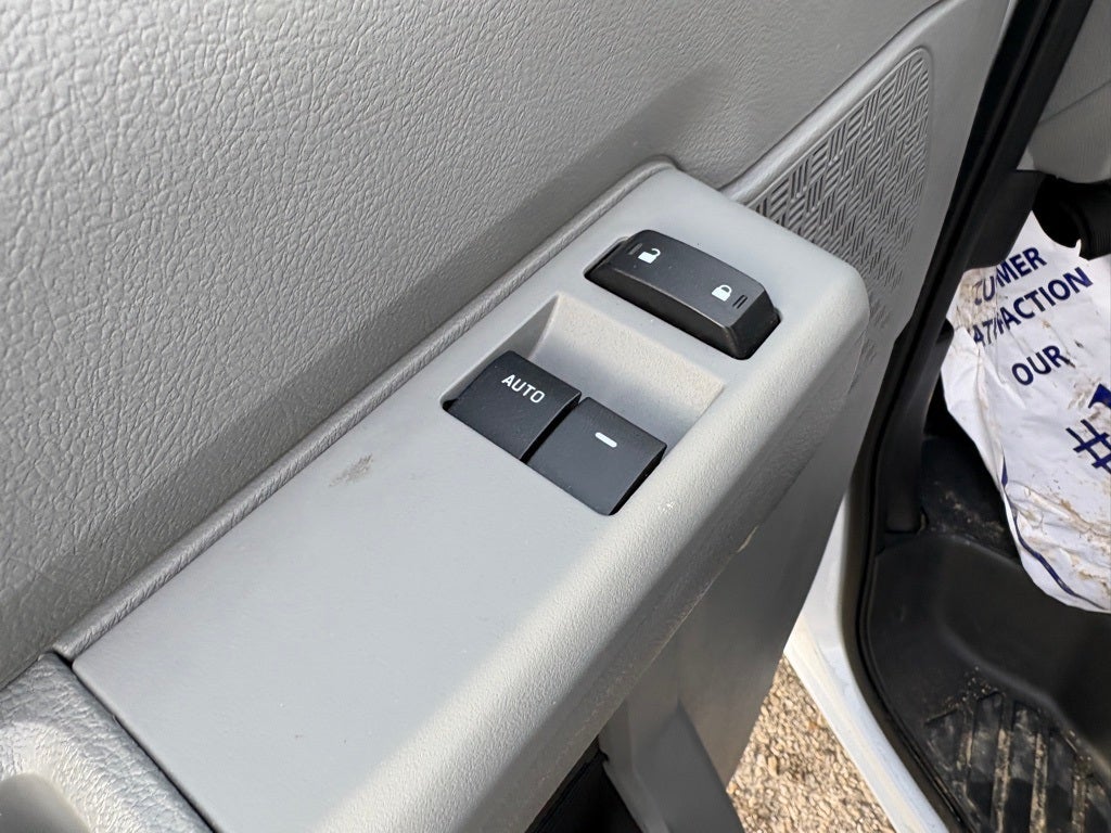 2026 Ford E-350SD Base Cutaway