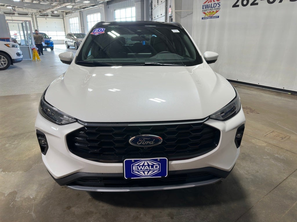 2025 Ford Escape Hybrid ST-Line Select
