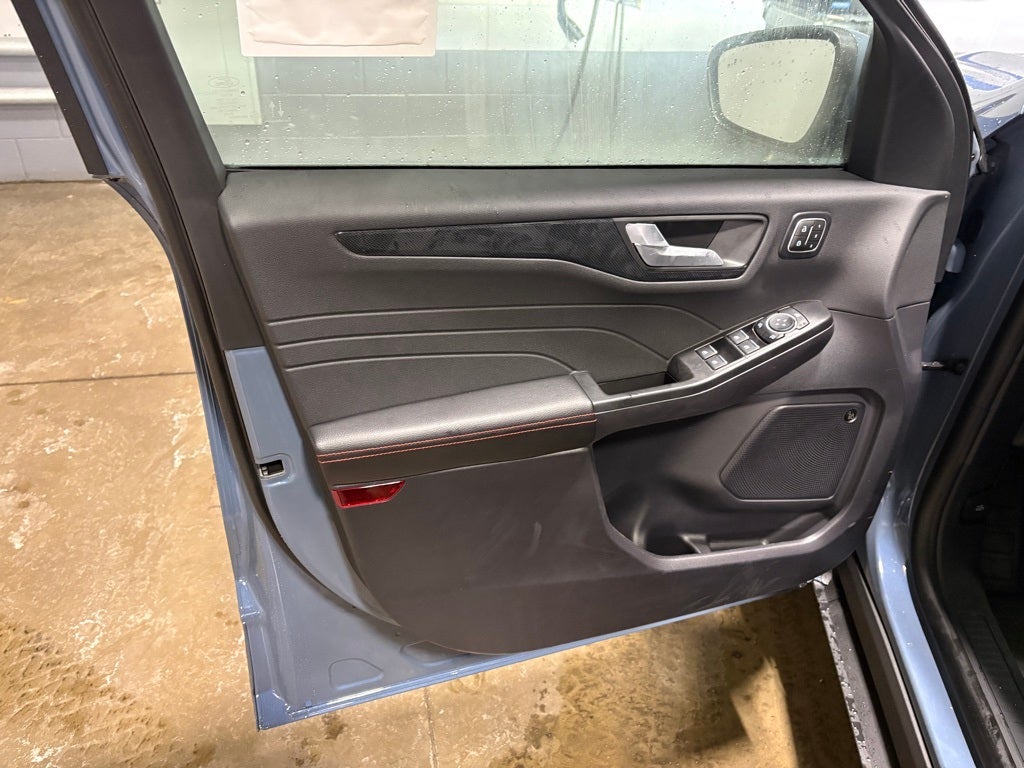 2026 Ford Escape ST-Line Elite