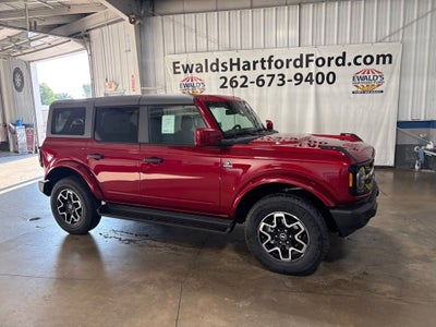 2026 Ford Bronco Outer Banks