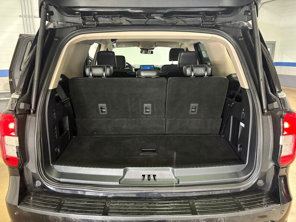 2022 Ford Expedition XLT