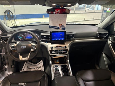 2024 Ford Explorer XLT