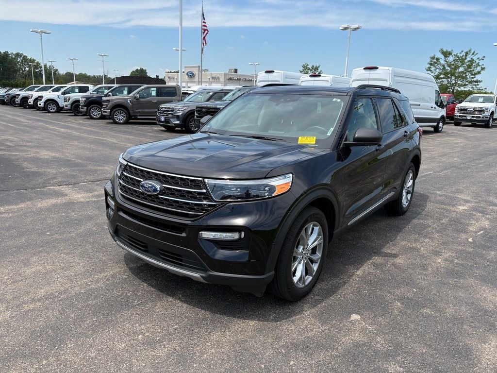 2023 Ford Explorer XLT