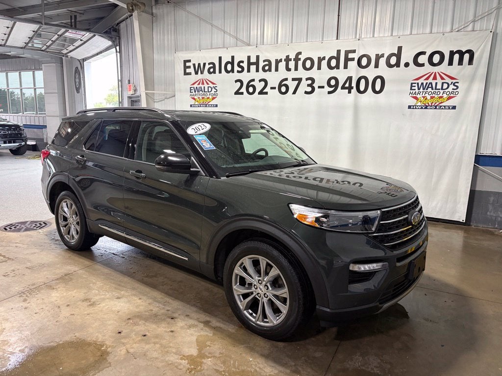 2023 Ford Explorer XLT