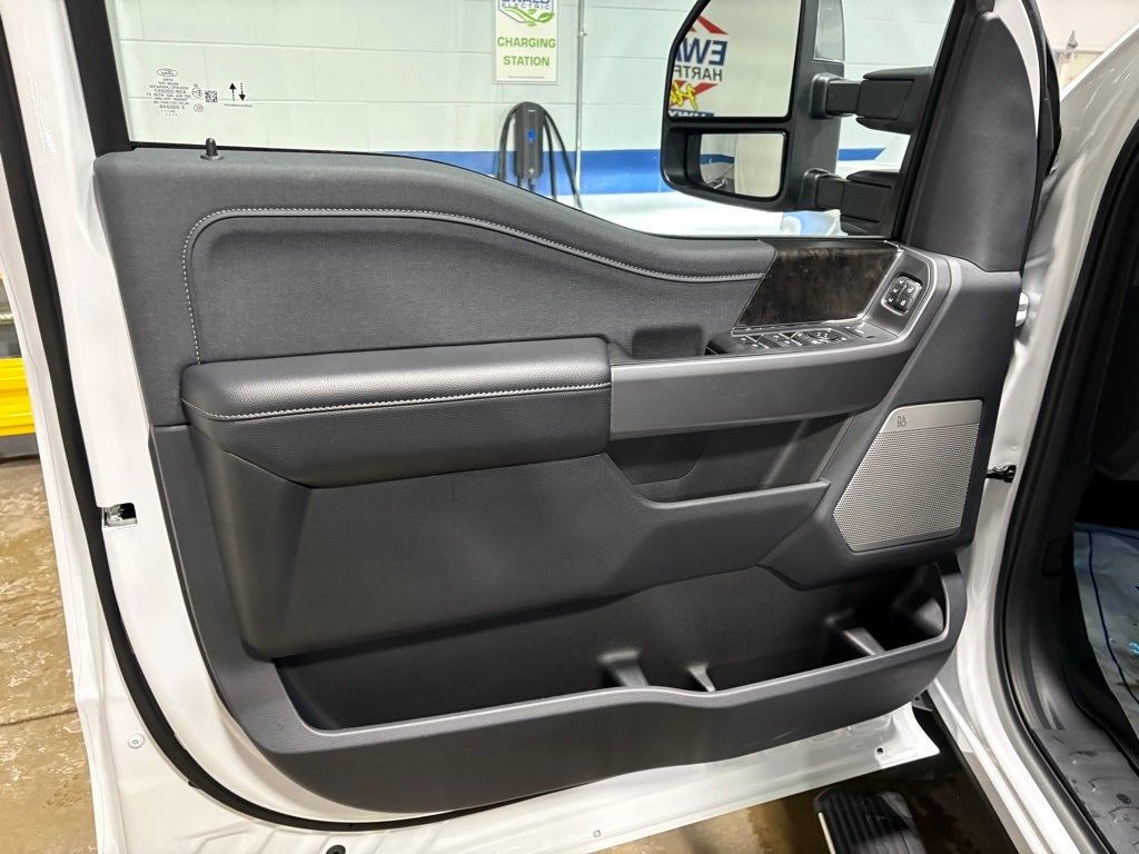 2024 Ford F-350SD Lariat