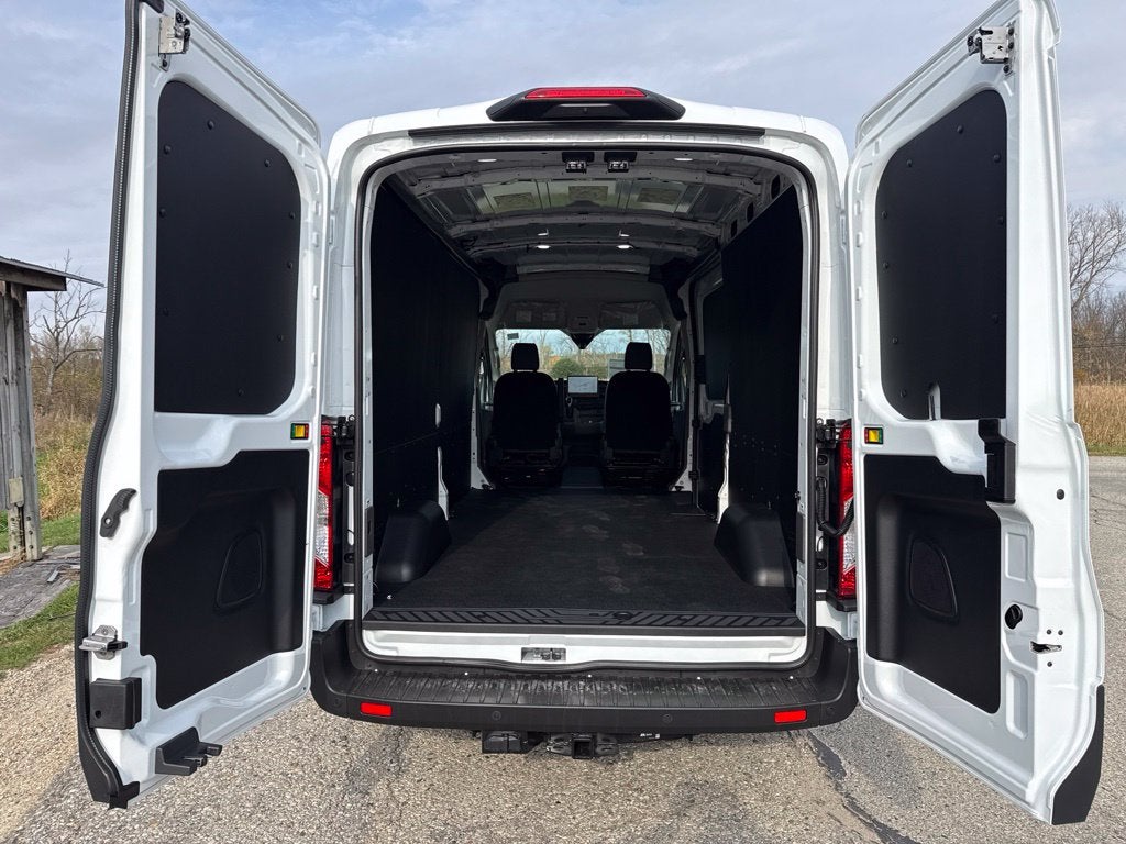 2027 Ford Transit-250 Base