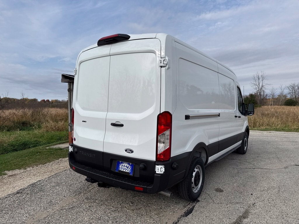 2027 Ford Transit-250 Base