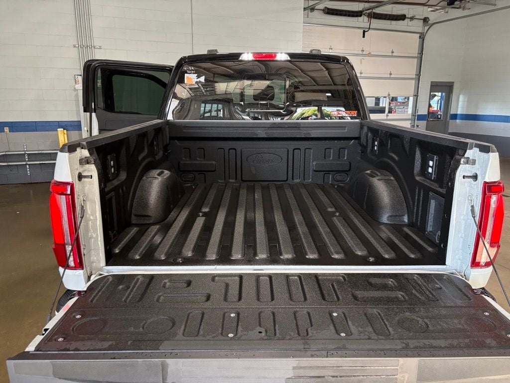 2026 Ford F-150 Lariat Black Widow