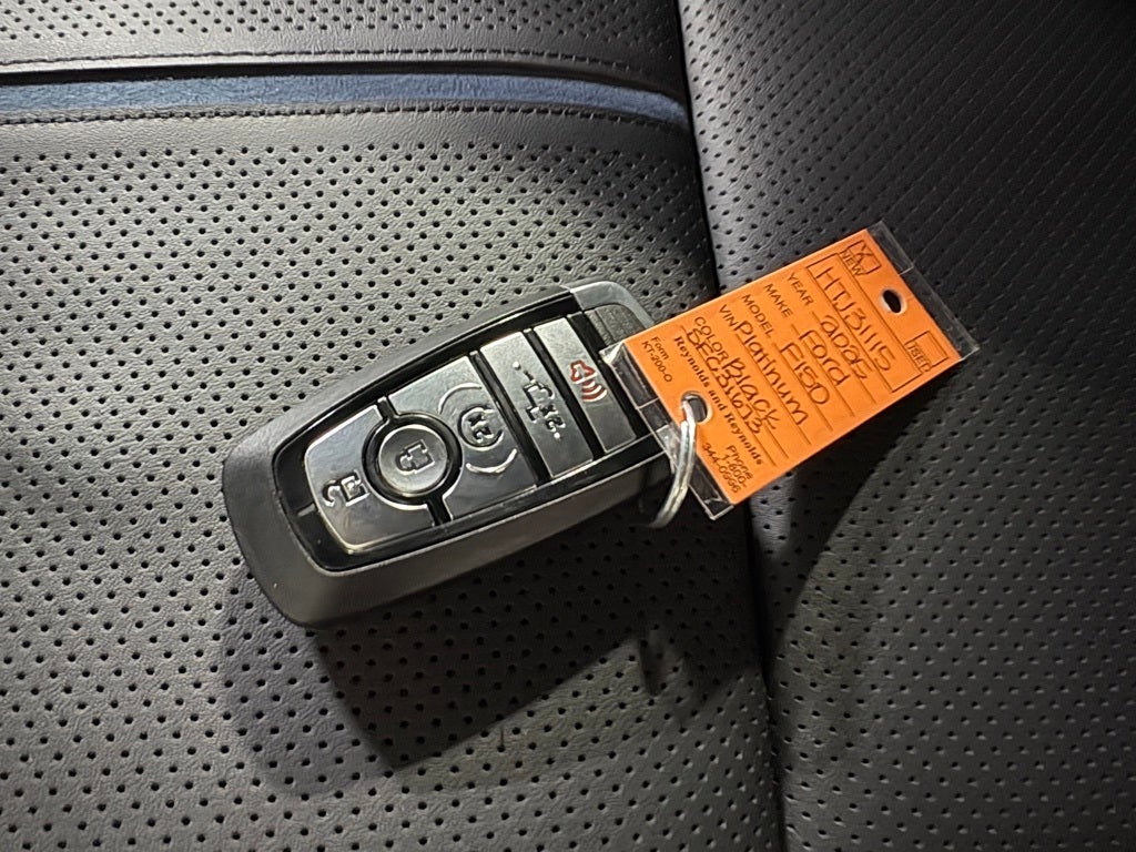 2025 Ford F-150 Platinum