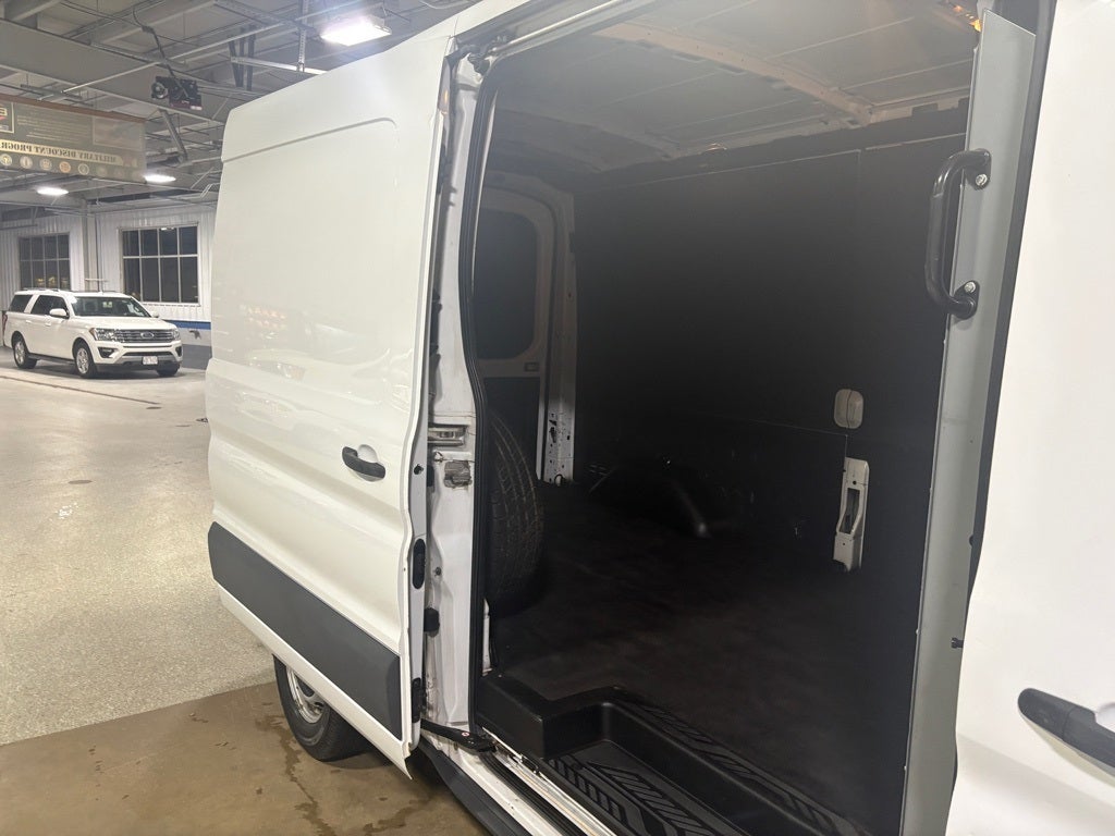 2015 Ford Transit-250 Base