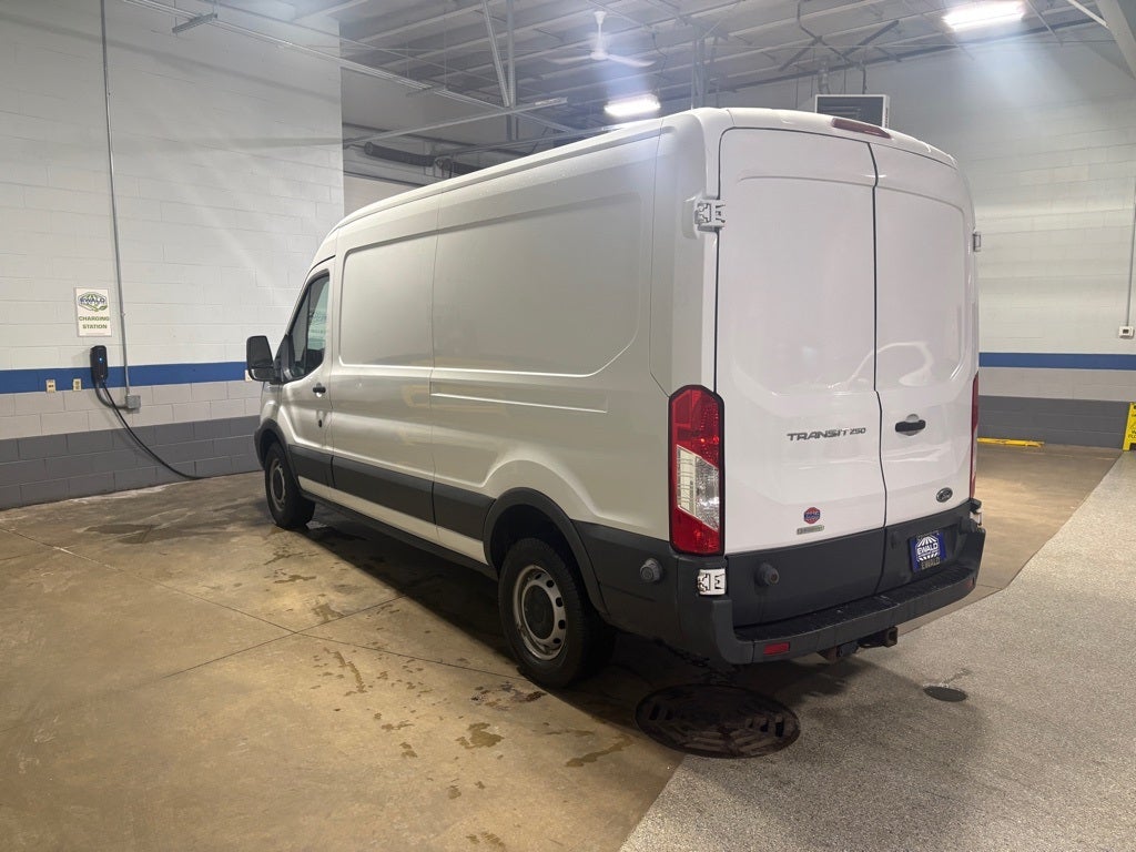 2015 Ford Transit-250 Base