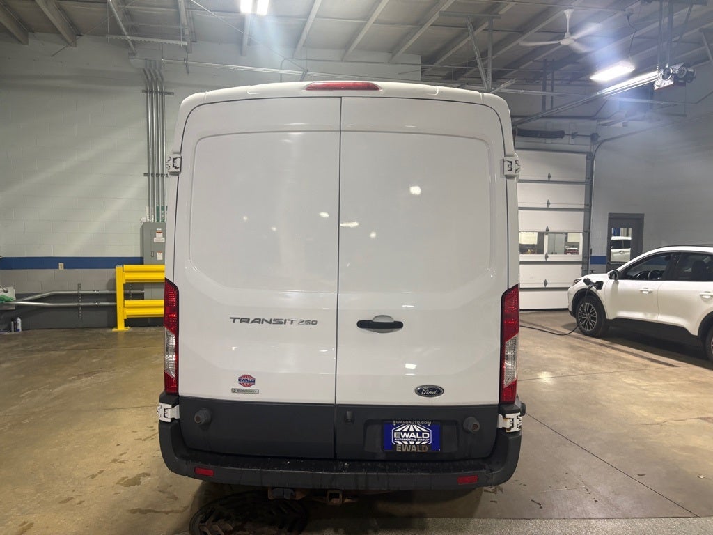2015 Ford Transit-250 Base