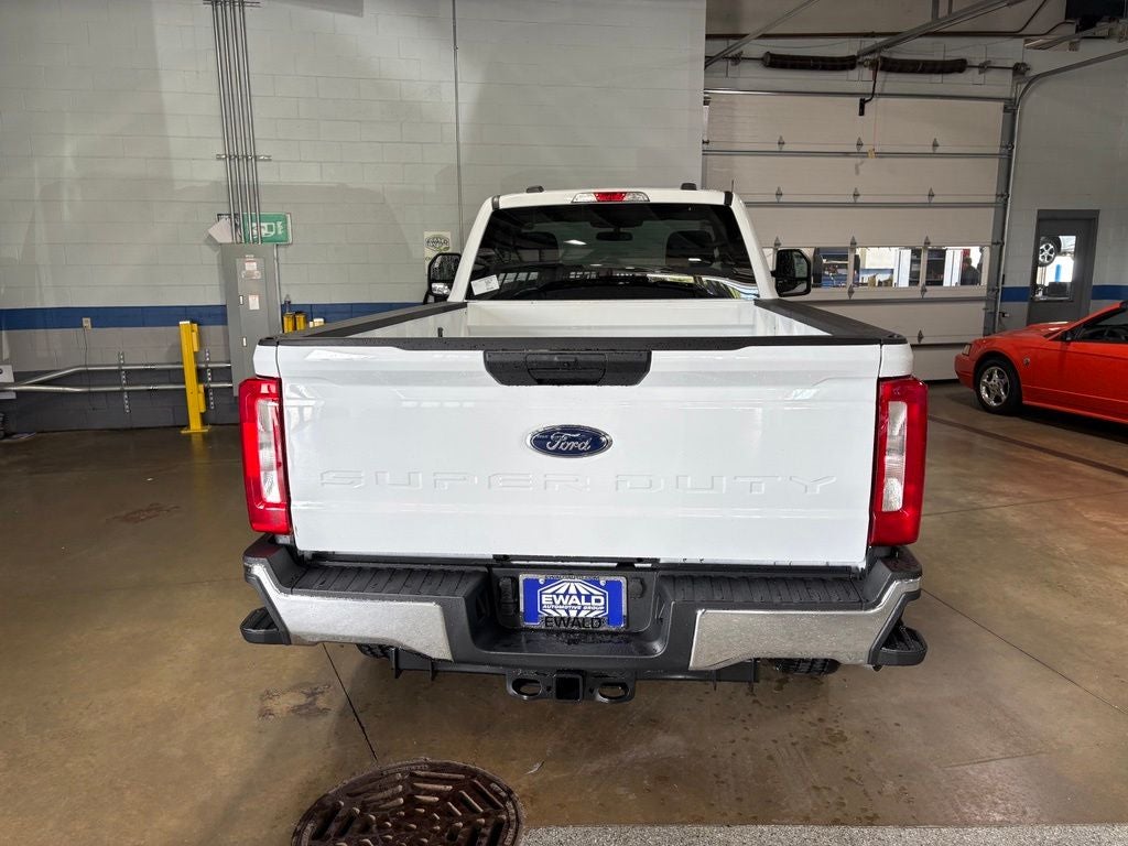 2026 Ford F-350SD XLT