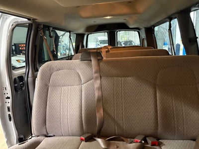 2024 Chevrolet Express 3500 LT Passenger
