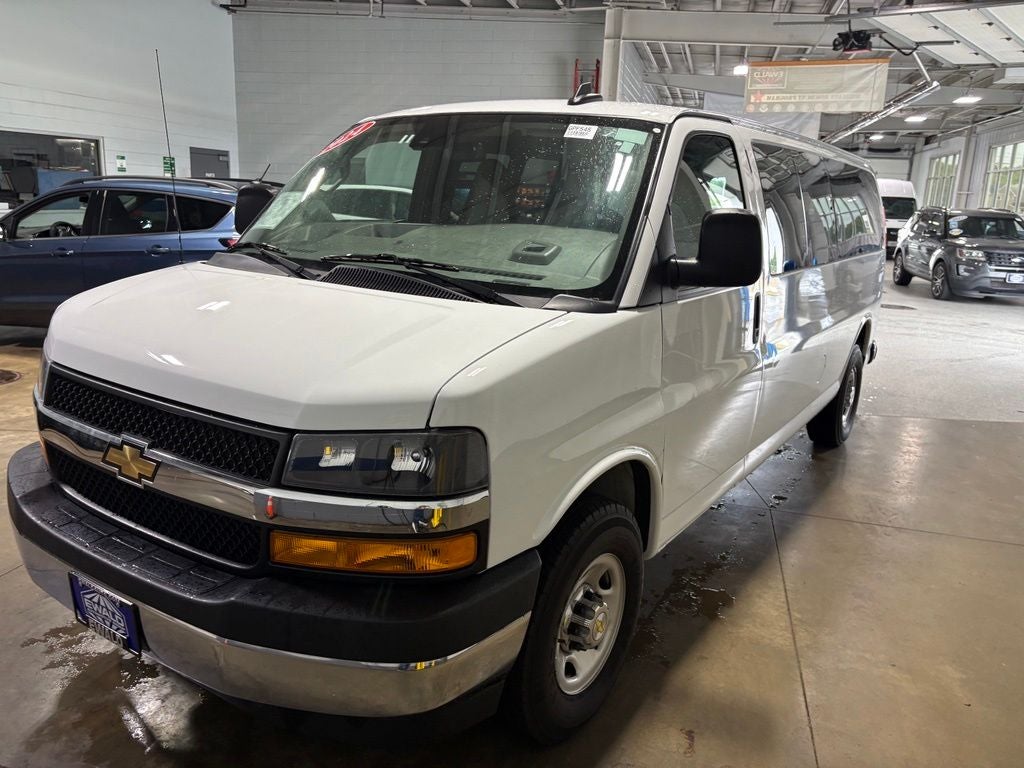 2024 Chevrolet Express 3500 LT Passenger