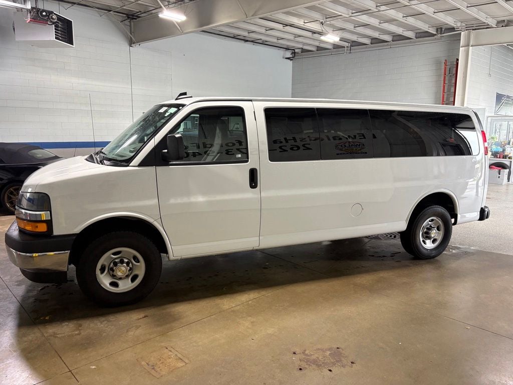 2024 Chevrolet Express 3500 LT Passenger