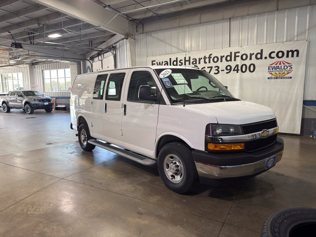 2025 Chevrolet Express 2500 Work Van Cargo