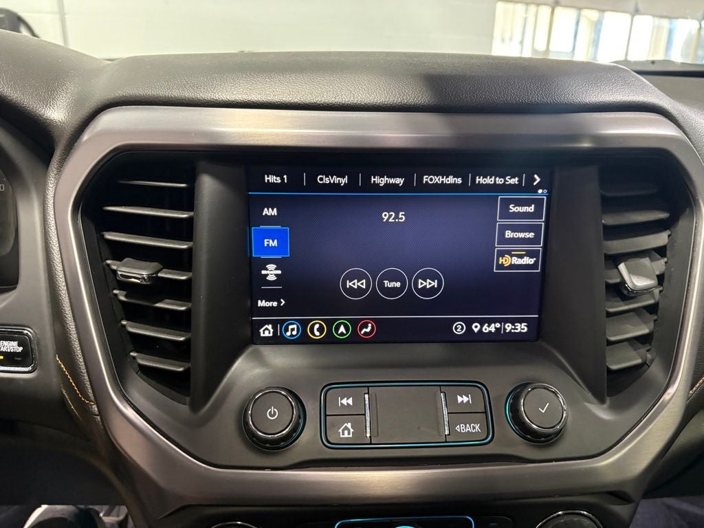 2020 GMC Acadia AT4