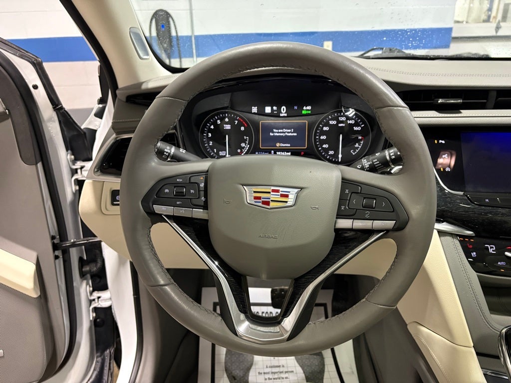 2021 Cadillac XT6 Premium Luxury