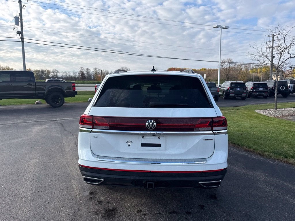 2024 Volkswagen Atlas 2.0T SE w/Technology