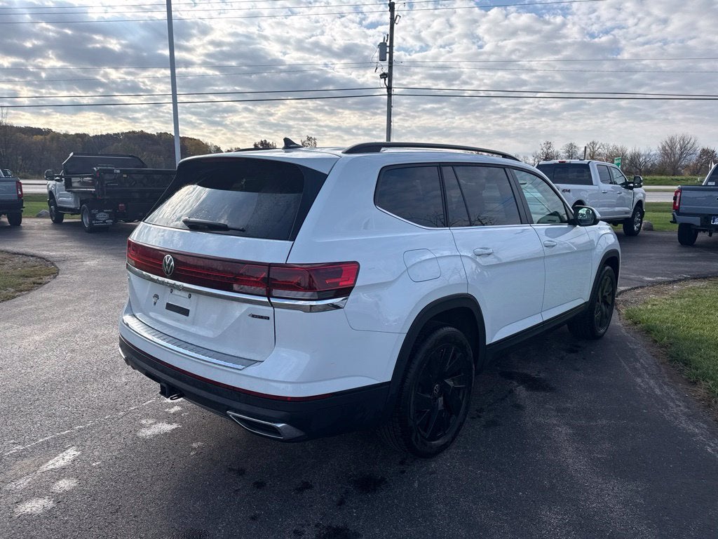 2024 Volkswagen Atlas 2.0T SE w/Technology