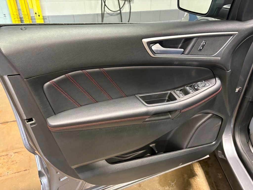 2024 Ford Edge ST Line