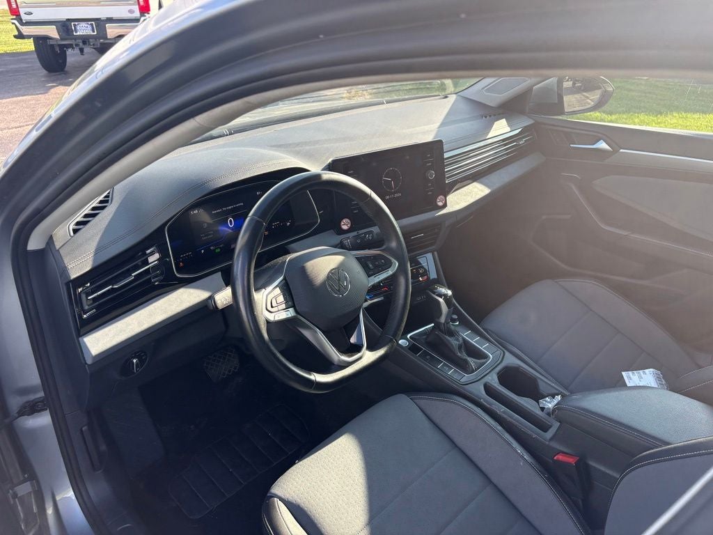 2025 Volkswagen Jetta 1.5T SE