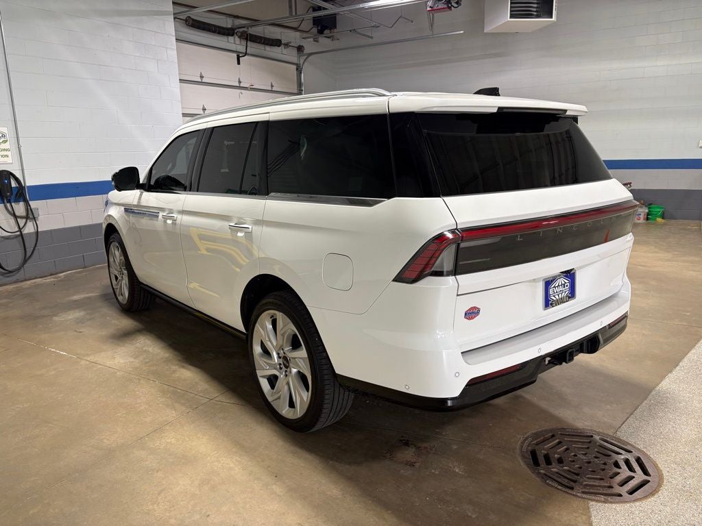 2025 Lincoln Navigator Reserve