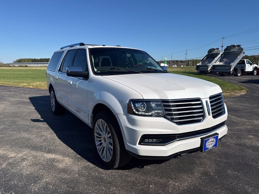 2015 Lincoln Navigator L Base