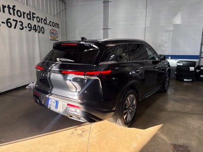 2025 INFINITI QX60 LUXE