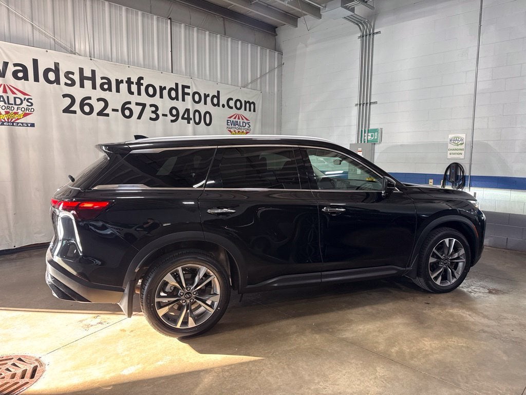 2025 INFINITI QX60 LUXE