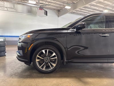 2025 INFINITI QX60 LUXE