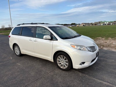 2013 Toyota Sienna Limited 7 Passenger