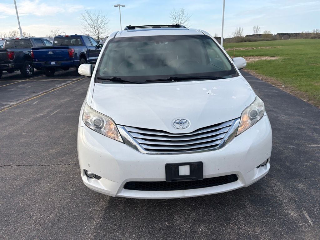 2013 Toyota Sienna Limited 7 Passenger