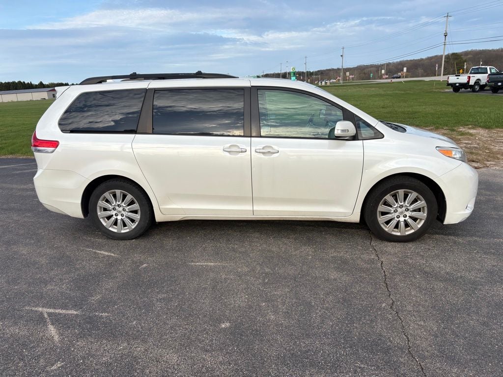 2013 Toyota Sienna Limited 7 Passenger