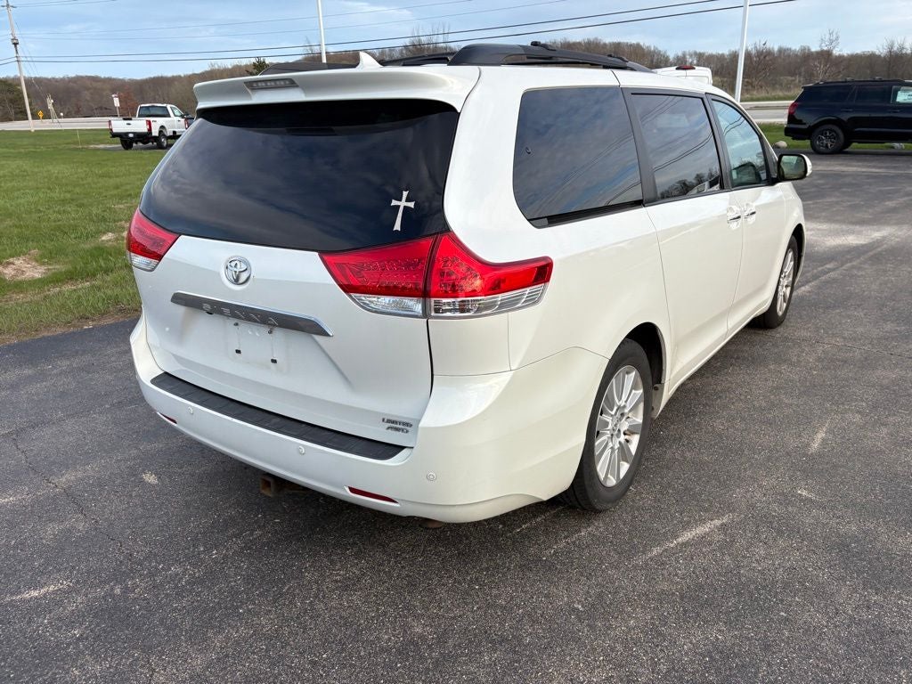 2013 Toyota Sienna Limited 7 Passenger