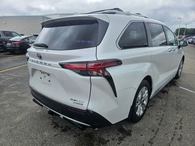 2022 Toyota Sienna Platinum 7 Passenger