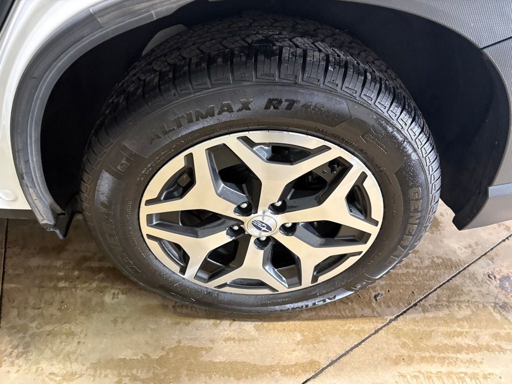 2024 Subaru Forester Premium