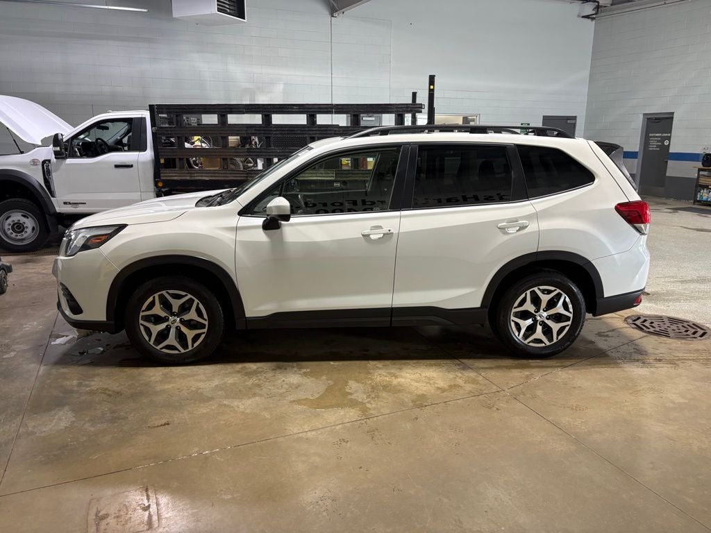 2024 Subaru Forester Premium