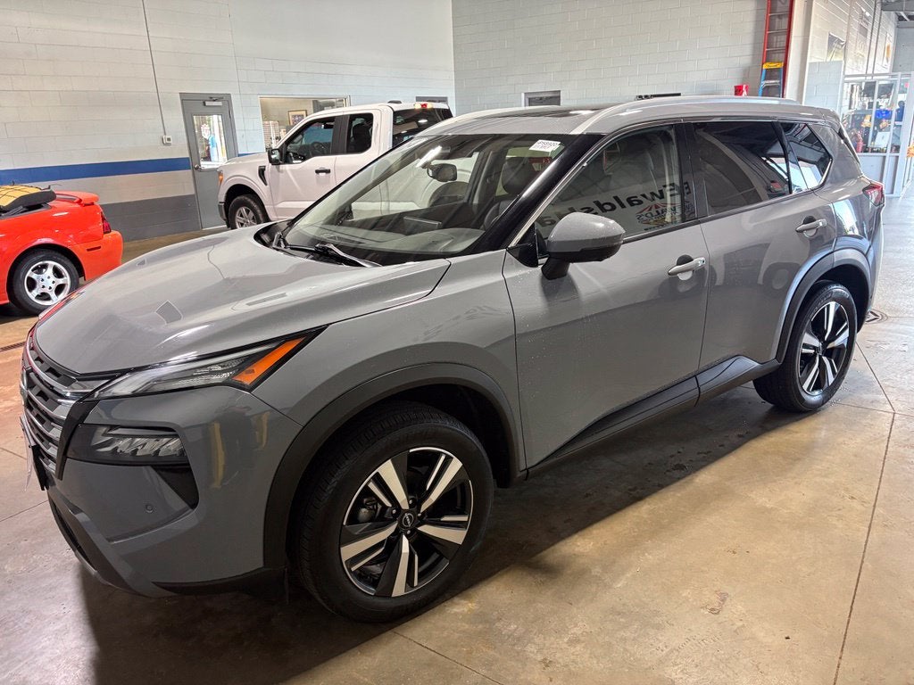 2024 Nissan Rogue SL