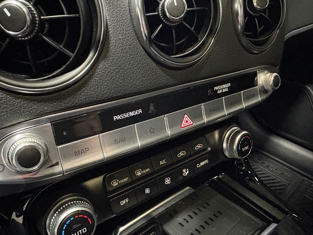 2023 Kia Stinger GT-Line