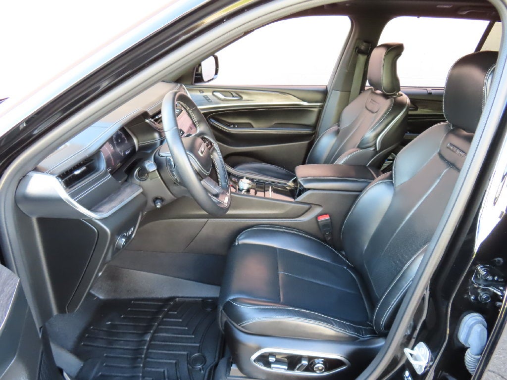 2022 Jeep Grand Cherokee Overland