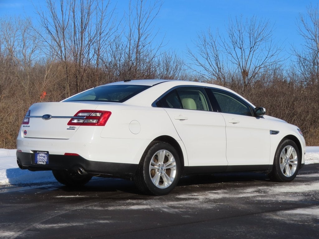 2013 Ford Taurus SEL