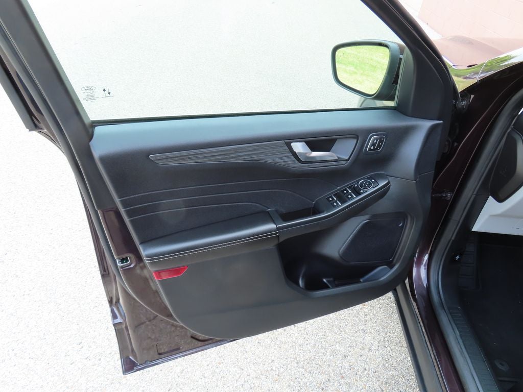 2023 Ford Escape Hybrid Platinum