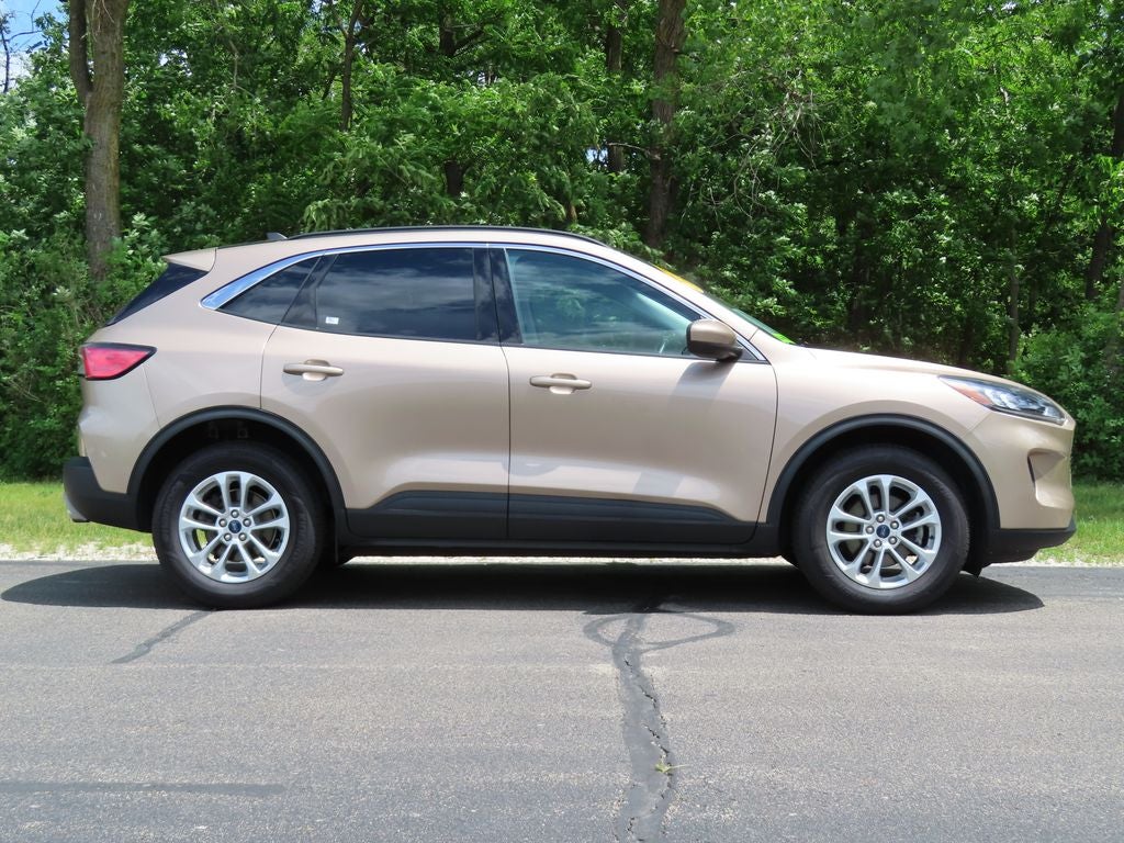 2021 Ford Escape SE