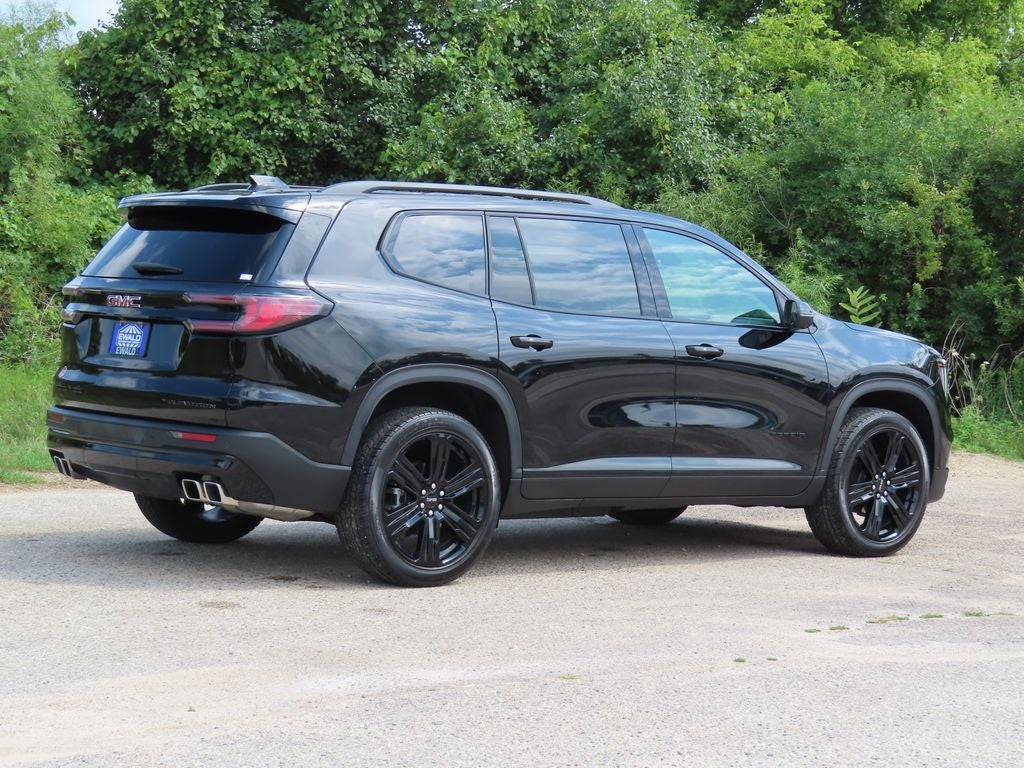 2024 GMC Acadia Elevation