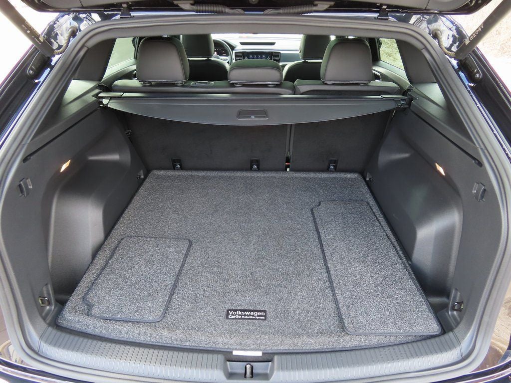 2023 Volkswagen Atlas Cross Sport 2.0T SEL R-Line