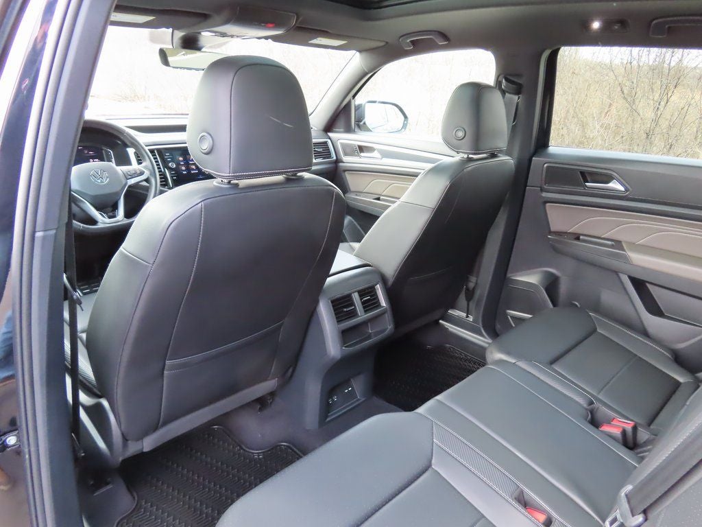 2023 Volkswagen Atlas Cross Sport 2.0T SEL R-Line