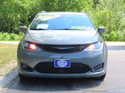2020 Chrysler Pacifica Touring L Plus