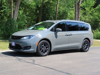 2020 Chrysler Pacifica Touring L Plus